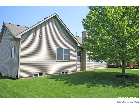 4300 Creek Dr, Springfield, IL 62711 photo 35