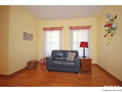 4300 Creek Dr, Springfield, IL 62711 photo 6