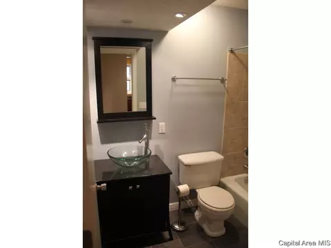 1910 Jeanette Ln #4, Springfield, IL 62702 photo 16