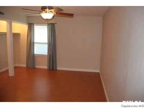 1910 Jeanette Ln #4, Springfield, IL 62702 photo 21