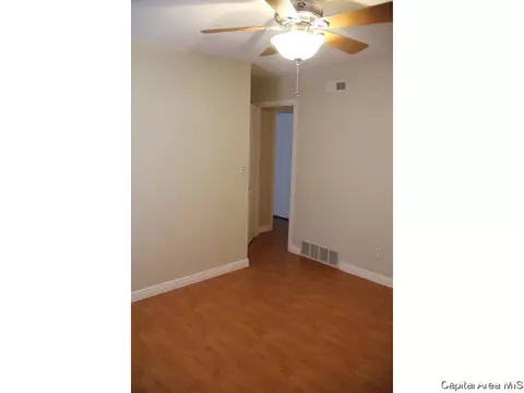 1910 Jeanette Ln #4, Springfield, IL 62702 photo 32
