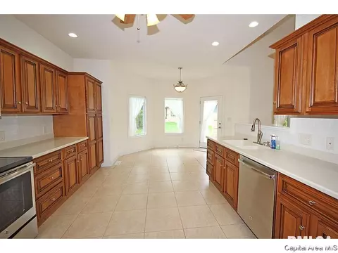 3113 Ironlake, Springfield, IL 62711 photo 10
