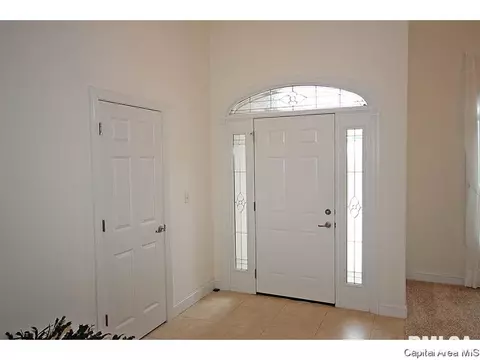 3113 Ironlake, Springfield, IL 62711 photo 2