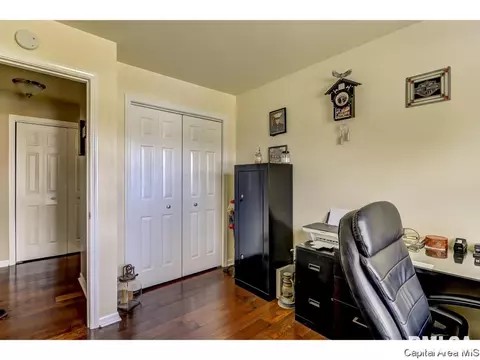 4000 Grimik, Springfield, IL 62707 photo 16
