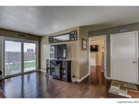 4000 Grimik, Springfield, IL 62707 photo 10