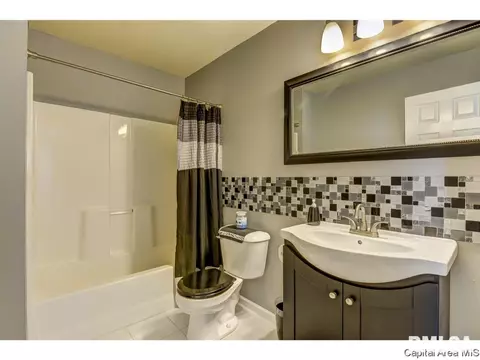 4000 Grimik, Springfield, IL 62707 photo 22