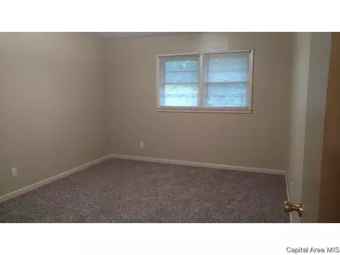 2312 Parkview Dr, Springfield, IL 62704 photo 9