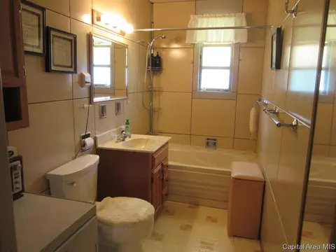 2327 S Pasfield St, Springfield, IL 62704 photo 7