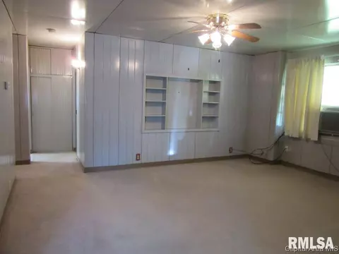 2327 S Pasfield St, Springfield, IL 62704 photo 3