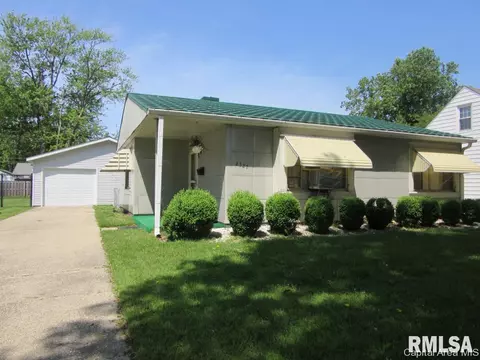 2327 S Pasfield St, Springfield, IL 62704 photo 1