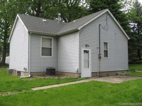832 N Osburn Ave, Springfield, IL 62702 photo 5