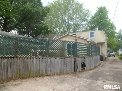 1417 Mossman, Springfield, IL 62702 photo 3