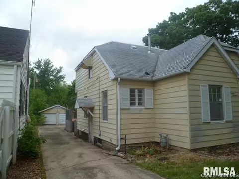 1417 Mossman, Springfield, IL 62702 photo 2