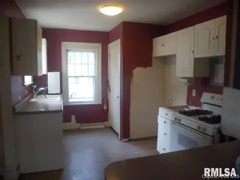 1417 Mossman, Springfield, IL 62702 photo 4