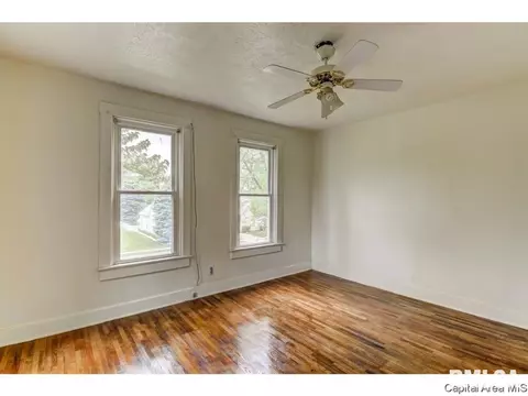 1104 N Osburn, Springfield, IL 62702 photo 7