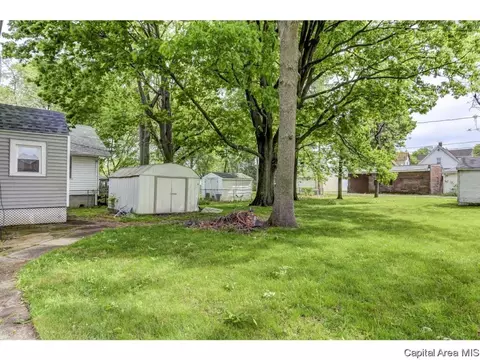 1104 N Osburn, Springfield, IL 62702 photo 11