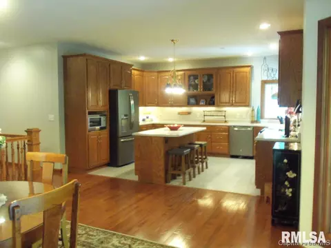 4084 Mill Stone Dr, Springfield, IL 62711 photo 4