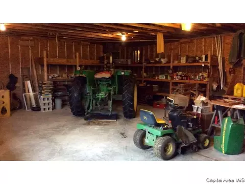 9858 Union Grove Rd, Morrison, IL 61270 photo 16