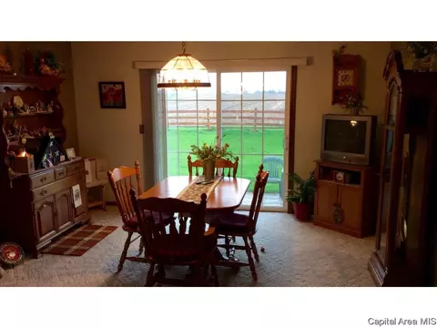 9858 Union Grove Rd, Morrison, IL 61270 photo 3