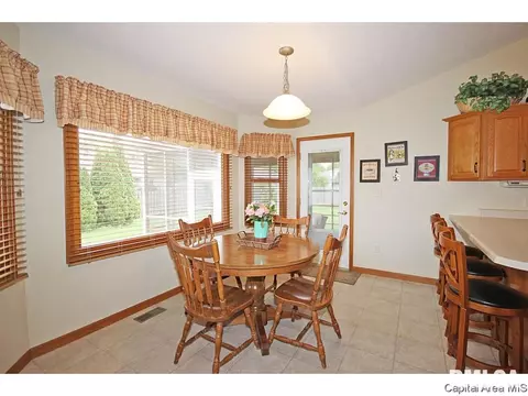 1504 Hosta, Springfield, IL 62712 photo 10