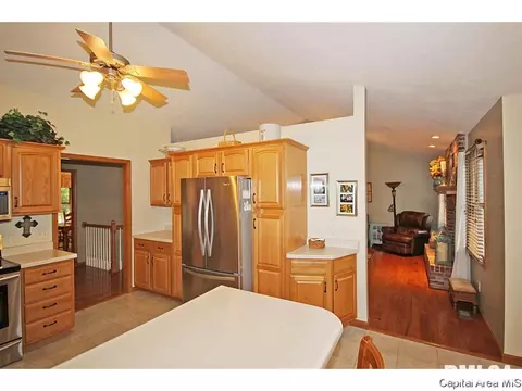 1504 Hosta, Springfield, IL 62712 photo 7