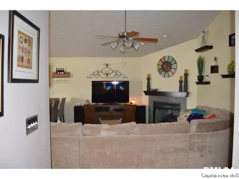 1700 Plover Rd, Springfield, IL 62711 photo 5