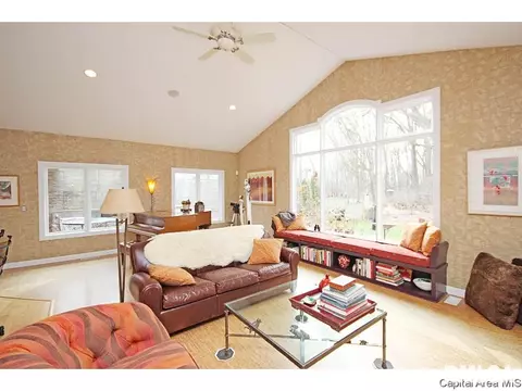 640 Wind Meadow Dr, Chatham, IL 62629 photo 5