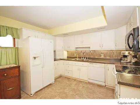 128 Nottingham, Springfield, IL 62704 photo 5