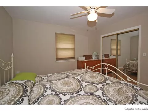 128 Nottingham, Springfield, IL 62704 photo 14