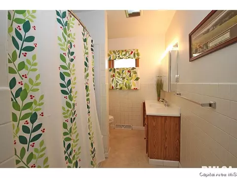 128 Nottingham, Springfield, IL 62704 photo 13