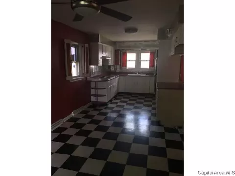 2217 S Pasfield St, Springfield, IL 62704 photo 9