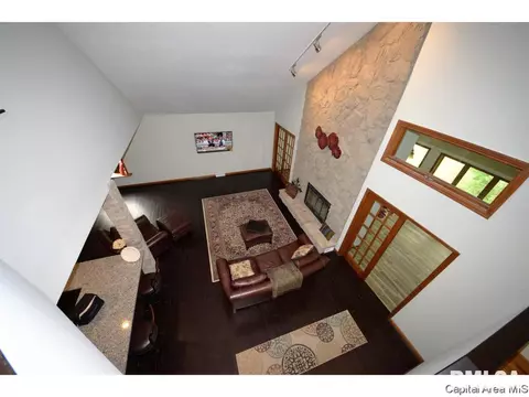 1095 Memory Ln, Springfield, IL 62707 photo 6