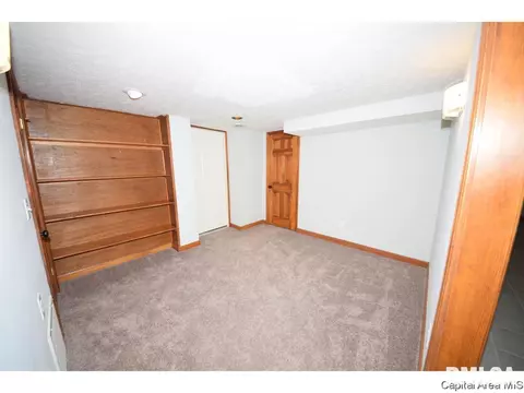 1095 Memory Ln, Springfield, IL 62707 photo 29