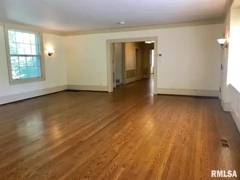 1840 W Laurel St, Springfield, IL 62704 photo 7