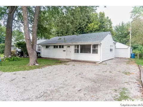 3216 Saxony, Springfield, IL 62703 photo 1