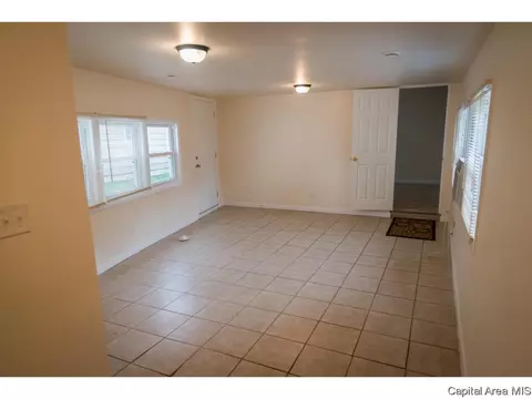 3216 Saxony, Springfield, IL 62703 photo 9