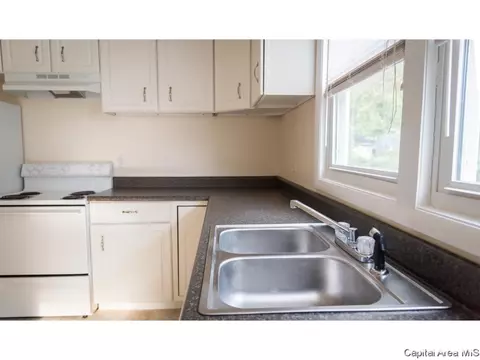 3216 Saxony, Springfield, IL 62703 photo 8