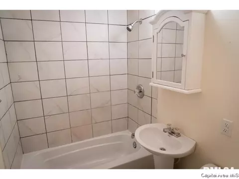 3216 Saxony, Springfield, IL 62703 photo 14