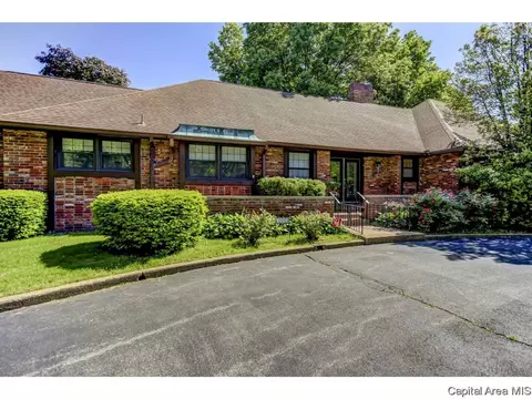 100 Pinehurst, Springfield, IL 62704 photo 1