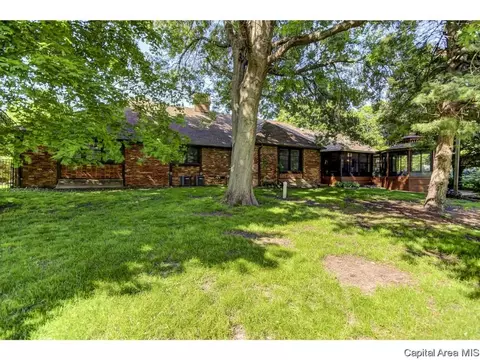 100 Pinehurst, Springfield, IL 62704 photo 2