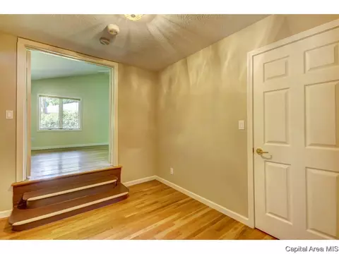 48 Villa Grv, Springfield, IL 62712 photo 12