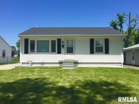 19 Saint Cabrini Ct, Springfield, IL 62702 photo 2