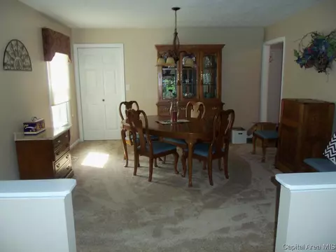 31 Sarah Ave, Springfield, IL 62703 photo 4