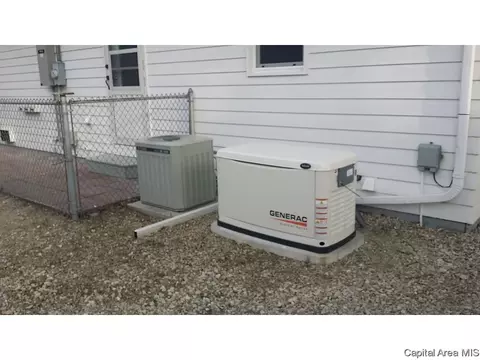 225 Tate Dr, Springfield, IL 62703 photo 6