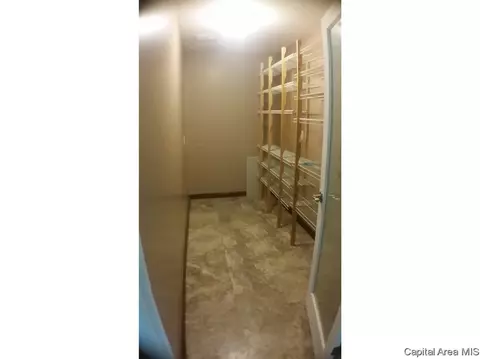 225 Tate Dr, Springfield, IL 62703 photo 7