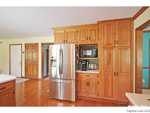 1817 Windycrest, Springfield, IL 62704 photo 9