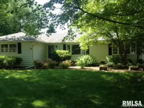 42 Circle Dr, Springfield, IL 62703 photo 1