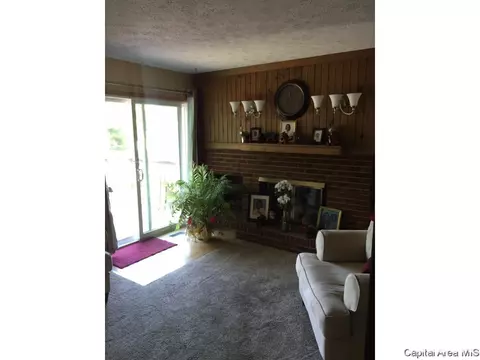 108 Exeter Ct, Springfield, IL 62704 photo 3