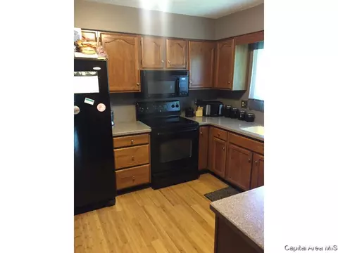 108 Exeter Ct, Springfield, IL 62704 photo 5