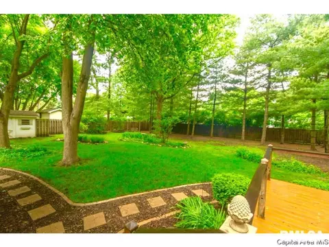 2429 Parkview Dr, Springfield, IL 62704 photo 35
